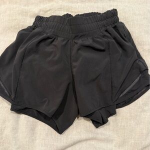 Lululemon Hotty Hot 4” Short